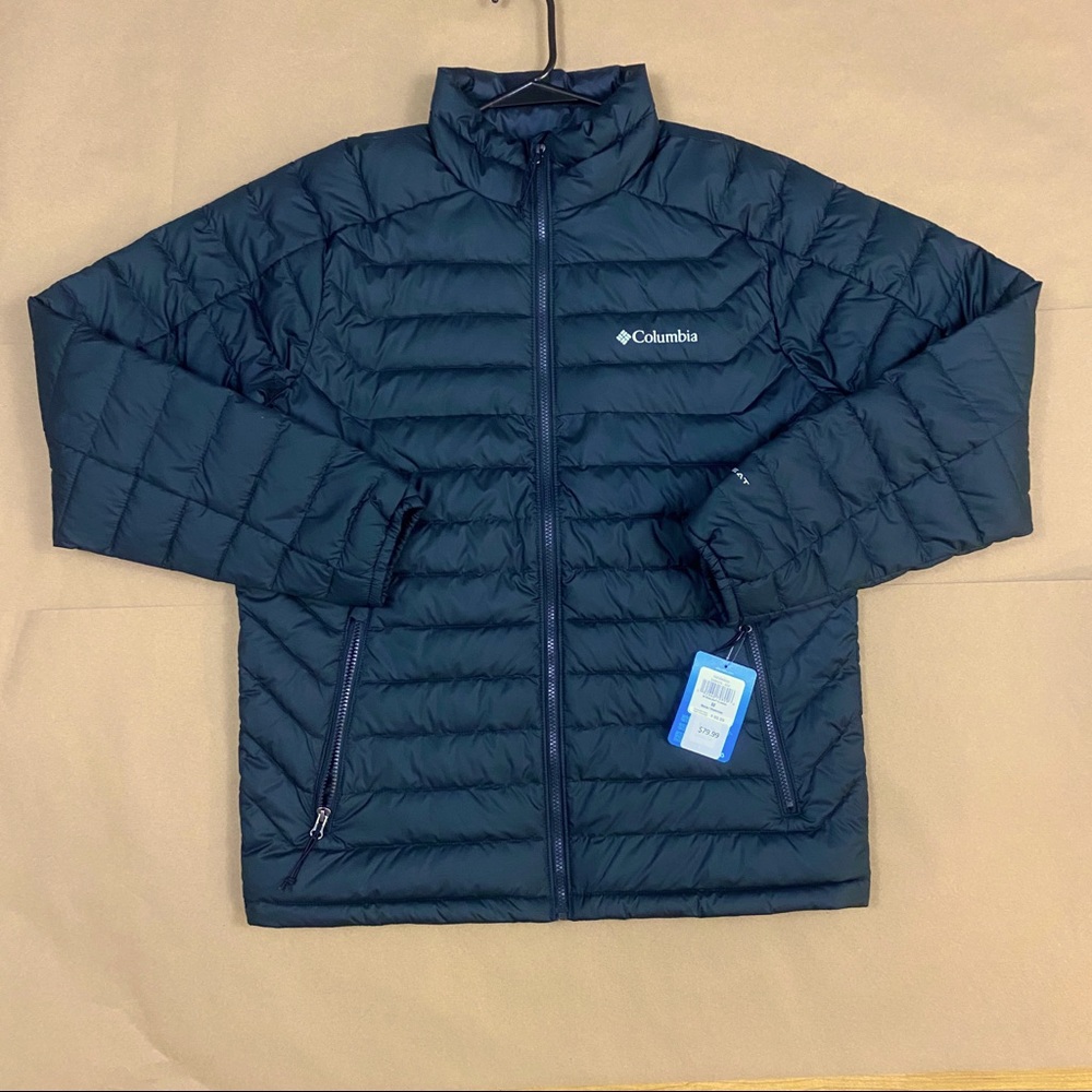 Columbia puffer jacket in black, size medium.